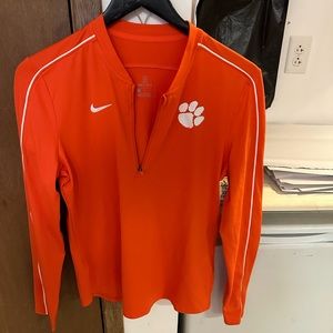 Women’s long sleeve jacket